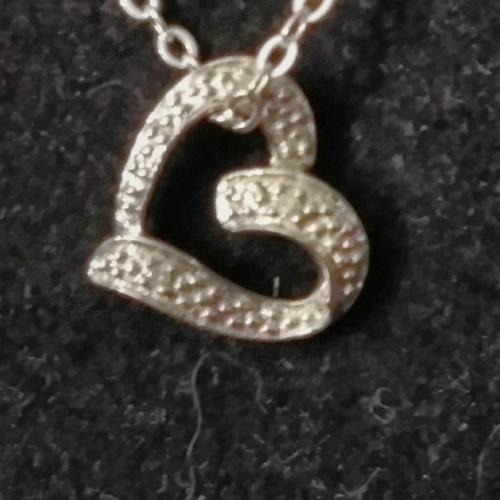 HEART WITH SMALL DIA NECKLACE